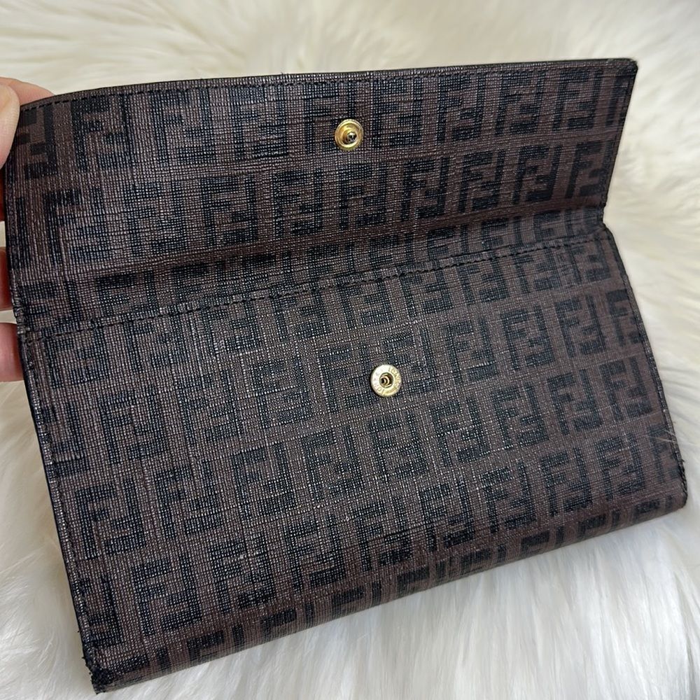 💯Authentic Fendi Monogram Large FF Logo🍀 - Picture 8 of 17